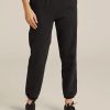 BEYOND YOGA–womens off duty jogger-CF1235 4